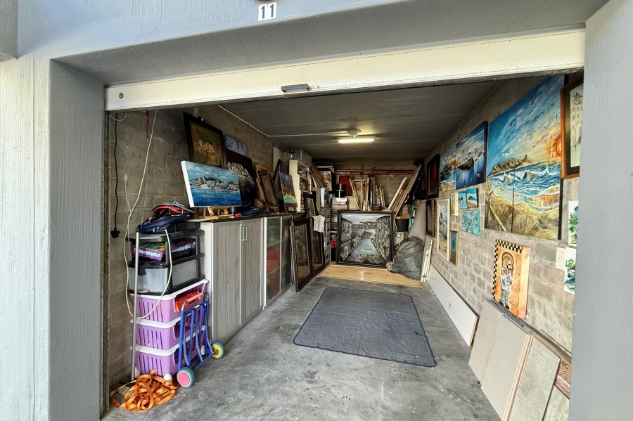 2 Bedroom Property for Sale in Beachfront Western Cape